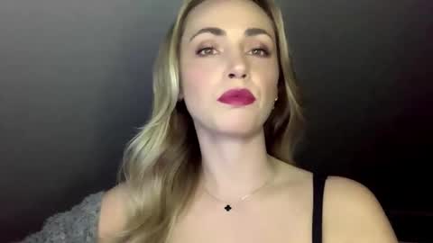 Snapshot of scarlettxblonde chatting on 05/18/26, 08:03 ScarlettxBlonde online show from 05/18/26, 08:03