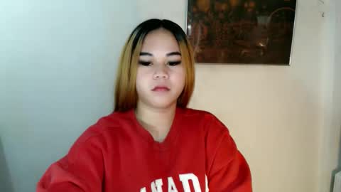 Snapshot of scarletvamp chatting on 12/21/25, 10:06 scarletvamp online show from 12/21/25, 10:06