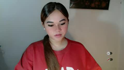 Snapshot of scarletvamp chatting on 01/12/26, 12:27 scarletvamp online show from 01/12/26, 12:27