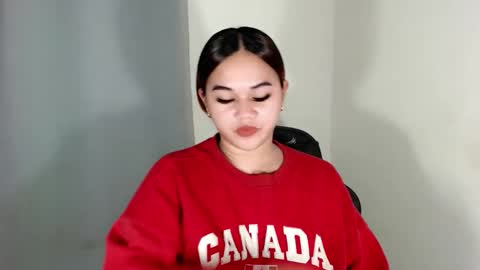 Snapshot of scarletvamp chatting on 03/18/26, 12:36 scarletvamp online show from 03/18/26, 12:36