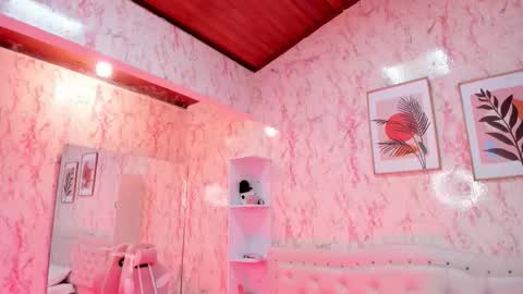 Snapshot of scarletxoxo_ chatting on 02/11/26, 02:49 Scarlet online show from 02/11/26, 02:49