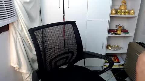 Queen Scarlet online show from 12/20/24, 02:52