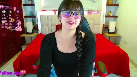 scarllet online show from 03/10/25, 12:04