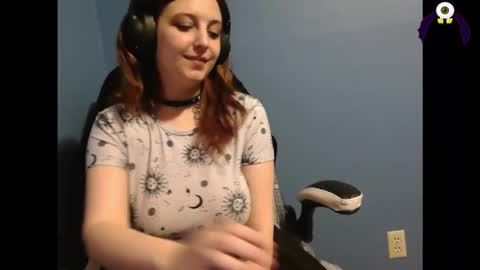 Snapshot of scarslutwitch chatting on 11/16/25, 10:54 ScarSlutWitch online show from 11/16/25, 10:54