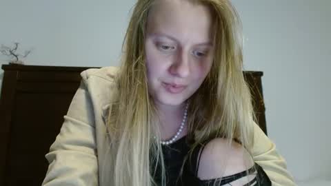 Snapshot of scartit chatting on 01/08/25, 01:11 ScarTit Bernhard online show from 01/08/25, 01:11