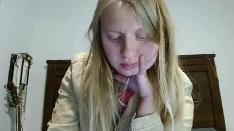 Snapshot of scartit chatting on 01/14/25, 03:53 ScarTit Bernhard online show from 01/14/25, 03:53