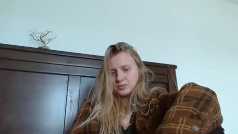 Snapshot of scartit chatting on 01/16/25, 09:30 ScarTit Bernhard online show from 01/16/25, 09:30