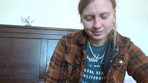 Snapshot of scartit chatting on 02/01/25, 08:05 ScarTit Bernhard online show from 02/01/25, 08:05