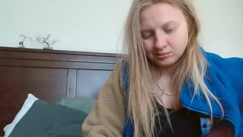 Snapshot of scartit chatting on 02/03/25, 05:35 ScarTit Bernhard online show from 02/03/25, 05:35