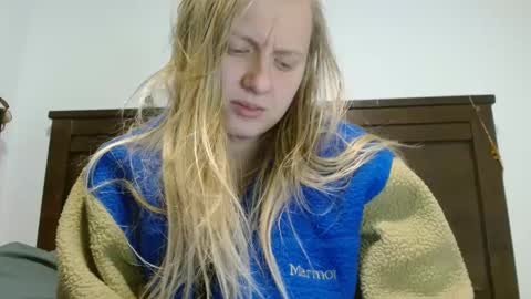 Snapshot of scartit chatting on 02/04/25, 03:22 ScarTit Bernhard online show from 02/04/25, 03:22