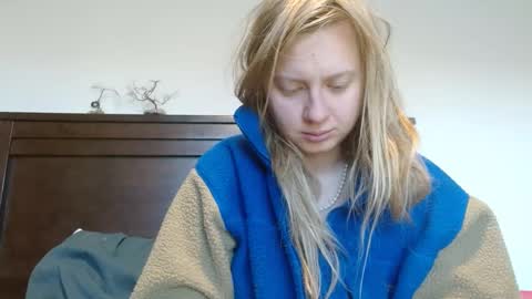 Snapshot of scartit chatting on 02/04/25, 02:43 ScarTit Bernhard online show from 02/04/25, 02:43