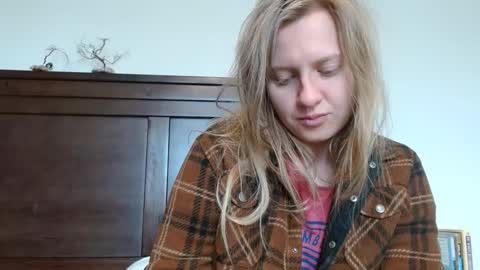 Snapshot of scartit chatting on 02/13/25, 05:22 ScarTit Bernhard online show from 02/13/25, 05:22