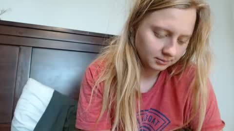 Snapshot of scartit chatting on 02/13/25, 08:24 ScarTit Bernhard online show from 02/13/25, 08:24