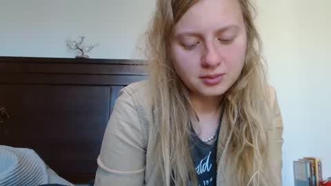 Snapshot of scartit chatting on 02/21/25, 01:11 ScarTit Bernhard online show from 02/21/25, 01:11