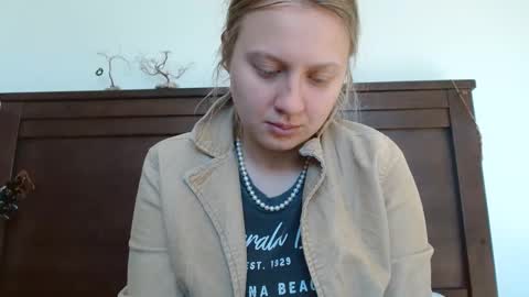 Snapshot of scartit chatting on 02/22/25, 05:02 ScarTit Bernhard online show from 02/22/25, 05:02