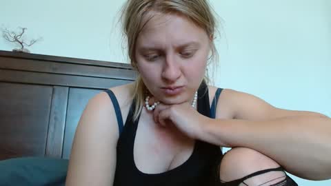 Snapshot of scartit chatting on 02/22/25, 09:04 ScarTit Bernhard online show from 02/22/25, 09:04