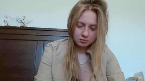Snapshot of scartit chatting on 02/24/25, 06:58 ScarTit Bernhard online show from 02/24/25, 06:58