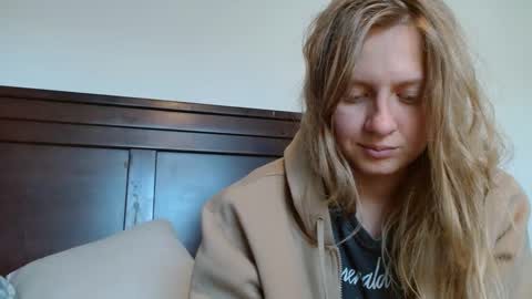 Snapshot of scartit chatting on 03/02/25, 12:42 ScarTit Bernhard online show from 03/02/25, 12:42