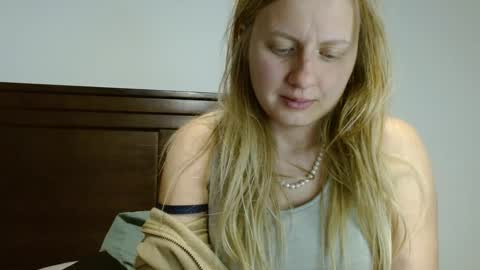 Snapshot of scartit chatting on 03/03/25, 02:58 ScarTit Bernhard online show from 03/03/25, 02:58