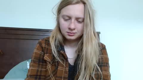 Snapshot of scartit chatting on 03/05/25, 04:46 ScarTit Bernhard online show from 03/05/25, 04:46