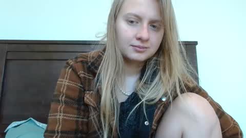 Snapshot of scartit chatting on 03/06/25, 06:26 ScarTit Bernhard online show from 03/06/25, 06:26