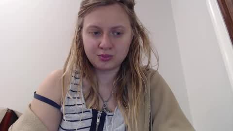 Snapshot of scartit chatting on 10/09/25, 04:27 ScarTit Bernhard online show from 10/09/25, 04:27