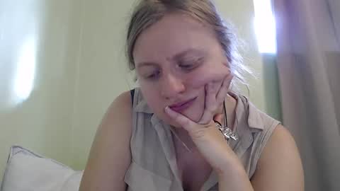 Snapshot of scartit chatting on 10/15/25, 03:12 ScarTit Bernhard online show from 10/15/25, 03:12