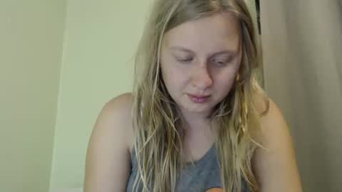 Snapshot of scartit chatting on 10/28/25, 03:10 ScarTit Bernhard online show from 10/28/25, 03:10