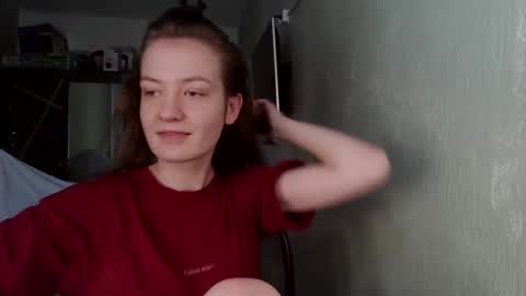 Snapshot of scented_elsa chatting on 02/06/26, 10:40 Elsa online show from 02/06/26, 10:40