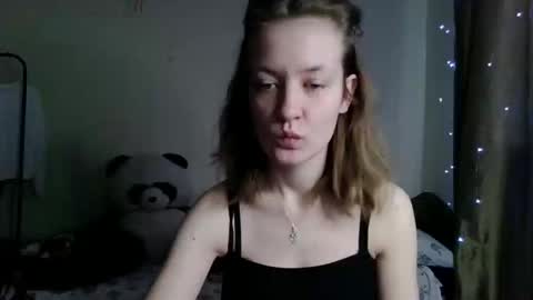 Snapshot of scented_elsa chatting on 02/20/26, 06:37 Elsa online show from 02/20/26, 06:37