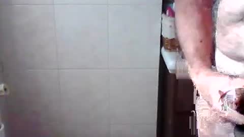 Snapshot of schizzodoro chatting on 04/18/26, 02:54 schizzodoro online show from 04/18/26, 02:54