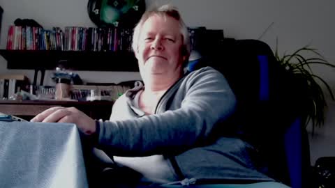 Thomas online show from 12/28/24, 11:41