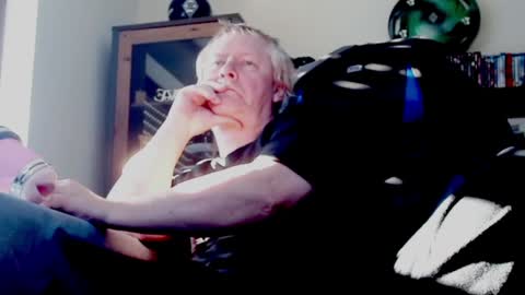 Thomas online show from 02/03/25, 12:14