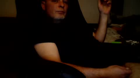 schnibschnab online show from 10/07/25, 12:19