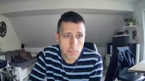 Snapshot of schnuckigeil chatting on 01/14/26, 12:22 Dildomen online show from 01/14/26, 12:22