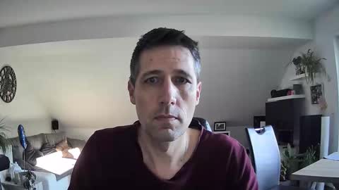 Snapshot of schnuckigeil chatting on 02/20/26, 08:27 Dildomen online show from 02/20/26, 08:27