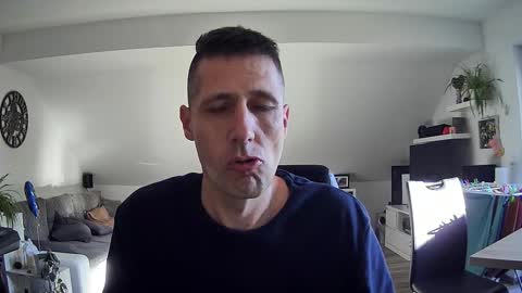 Snapshot of schnuckigeil chatting on 03/03/26, 08:31 Dildomen online show from 03/03/26, 08:31