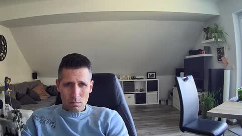 Snapshot of schnuckigeil chatting on 03/10/26, 02:22 Dildomen online show from 03/10/26, 02:22