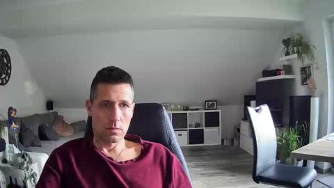 Snapshot of schnuckigeil chatting on 03/11/26, 08:31 Dildomen online show from 03/11/26, 08:31