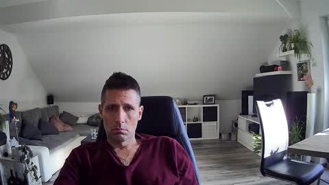 Snapshot of schnuckigeil chatting on 03/12/26, 08:20 Dildomen online show from 03/12/26, 08:20