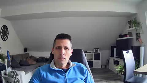 Snapshot of schnuckigeil chatting on 03/13/26, 10:11 Dildomen online show from 03/13/26, 10:11