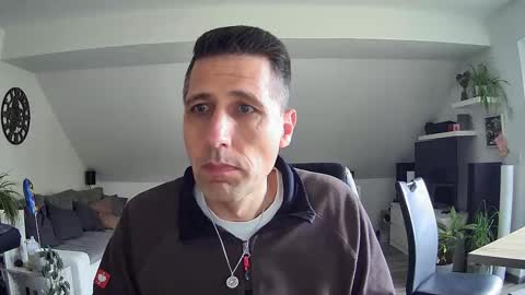 Snapshot of schnuckigeil chatting on 03/17/26, 12:30 Dildomen online show from 03/17/26, 12:30