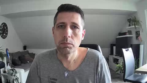 Snapshot of schnuckigeil chatting on 03/20/26, 10:53 Dildomen online show from 03/20/26, 10:53