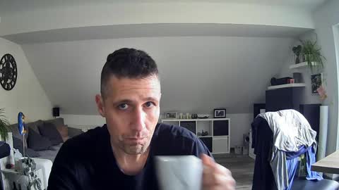 Snapshot of schnuckigeil chatting on 04/14/26, 07:36 Dildomen online show from 04/14/26, 07:36