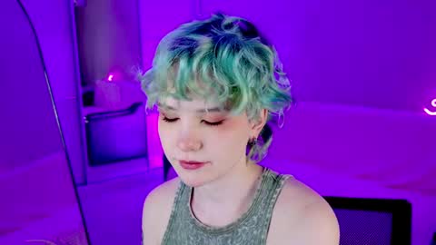 Snapshot of school_love chatting on 01/23/25, 01:13 Rina online show from 01/23/25, 01:13