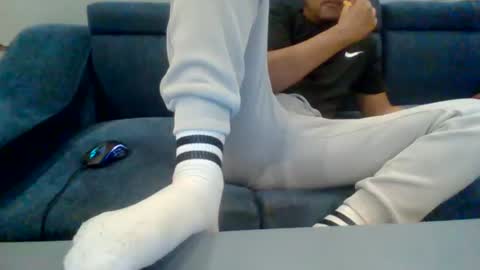 Snapshot of schoolboy09 chatting on 07/06/26, 08:22 ri online show from 07/06/26, 08:22