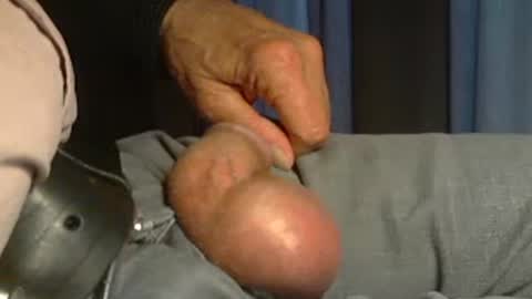 Snapshot of schwaermer1 chatting on 06/12/26, 12:59 schwaermer1 online show from 06/12/26, 12:59