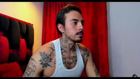 Snapshot of scockpion_ chatting on 03/27/26, 04:51 Alejandro help me to reach 200 thumps up online show from 03/27/26, 04:51