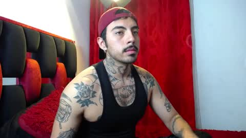 Snapshot of scockpion_ chatting on 04/07/26, 04:57 Alejandro help me to reach 200 thumps up online show from 04/07/26, 04:57