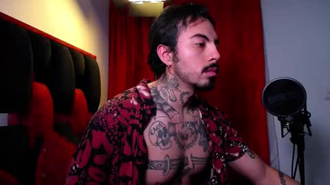 Alejandro help me to reach 200 thumps up online show from 05/19/26, 03:24